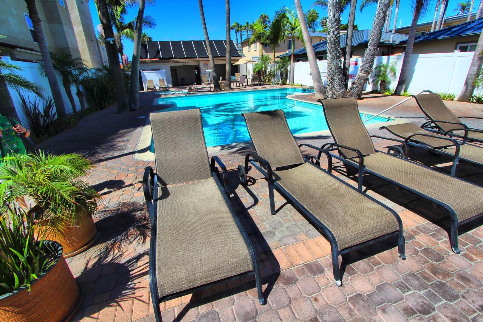 A relaxing outdoor pool at VRI's Capri by the Sea in San Diego, California.